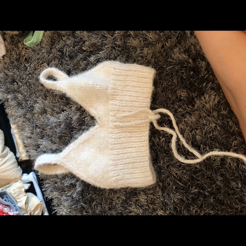 Pima doll crochet white crop top